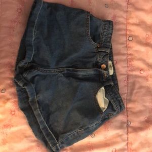 Super cute rainbow shorts!